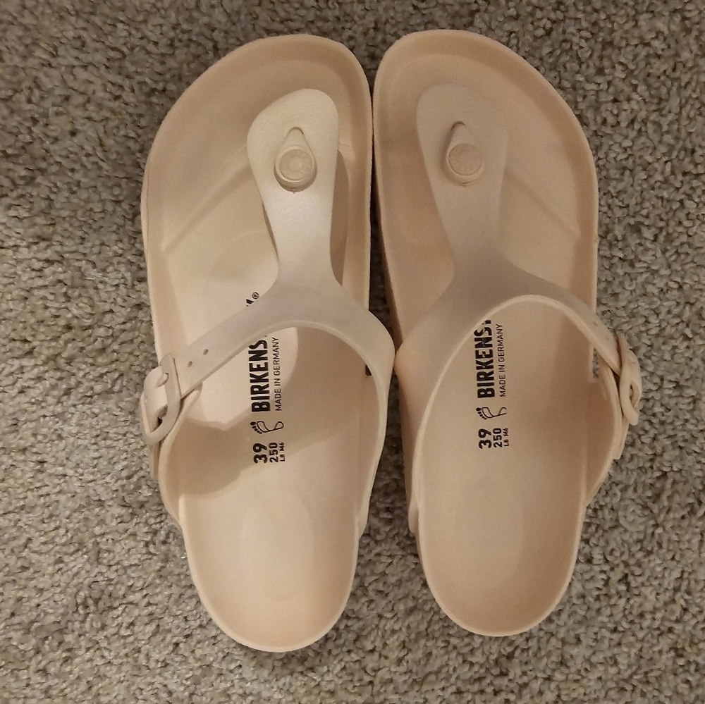 Birkenstock Gizeh Essentials EVA Coral Peach Size 8